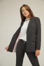 Women's black jacket with an elegant elongated line 42208-900