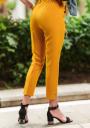 Pantaloni eleganți 7/8 culoare muștar Avangard