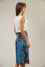 Women's pleated skirt with elastic in blue color 52122-515