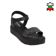 Women's black leather sandals with velcro fasterning 19247