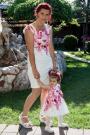 Children dress in white with flowers